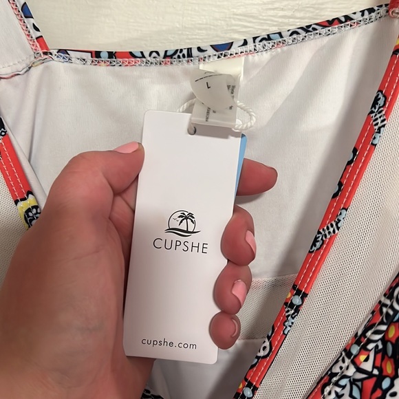 Blue & Red mesh Cupshe one piece bathing suit. Never worn. Size large. - Picture 6 of 7